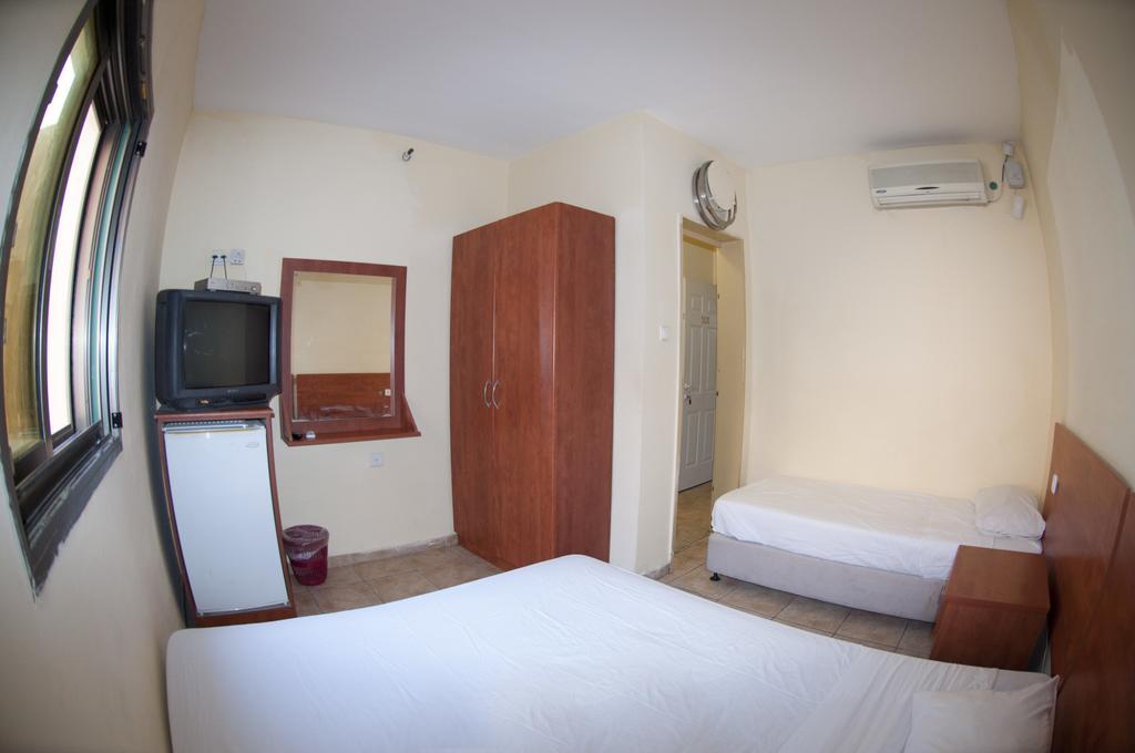 Faulty Towers Hotel Eilat Cameră foto